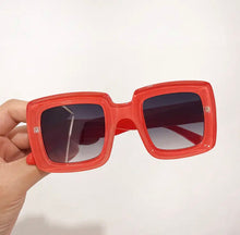 Load image into Gallery viewer, Chasity Square Sunglasses