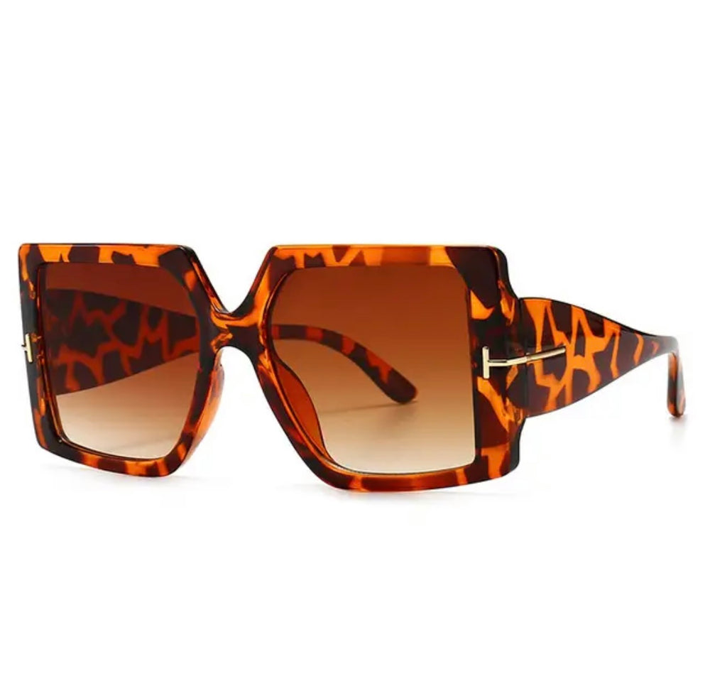Khloe Square Sunglasses