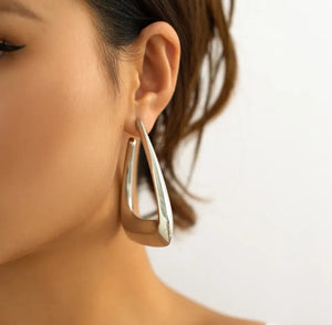 Geometric Hoops