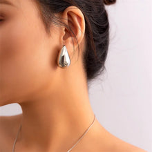 Load image into Gallery viewer, Tear Drop Earrings