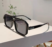 Load image into Gallery viewer, Carmen Retro Sunglasses