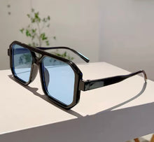 Load image into Gallery viewer, Carmen Retro Sunglasses