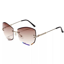 Load image into Gallery viewer, Diamond Shaped Cat Eye Sunglasses