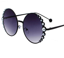 Load image into Gallery viewer, Pearl Vintage Sunglasses