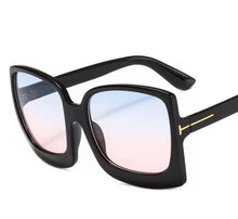 Load image into Gallery viewer, Fashion Oversized Sunglasses