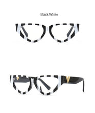 Load image into Gallery viewer, Vintage Cat Eye Glasses