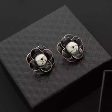 Load image into Gallery viewer, Fashion Camellia Flower Earrings