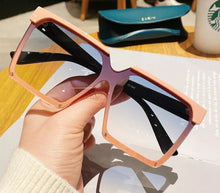 Load image into Gallery viewer, Vintage Big Square Sunglasses